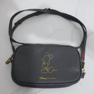 Pandora Disney Mickey Mouse Wristlet Clutch Purse Gray Limited Edition w/ Strap